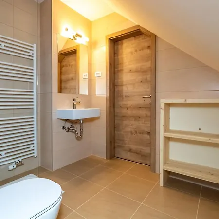 Apartman The Woodland Nook - Comfort Two Bedroom With Balcony