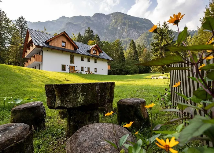 The Woodland Nook - Comfort Two Bedroom With Balcony Апартаменты *