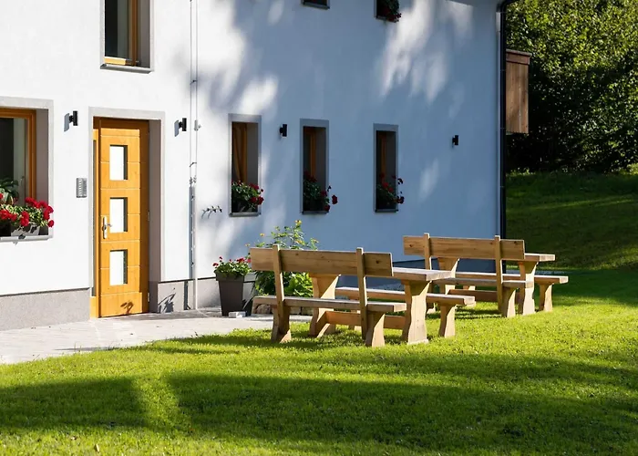 The Woodland Nook - Comfort Two Bedroom With Balcony Apartman *